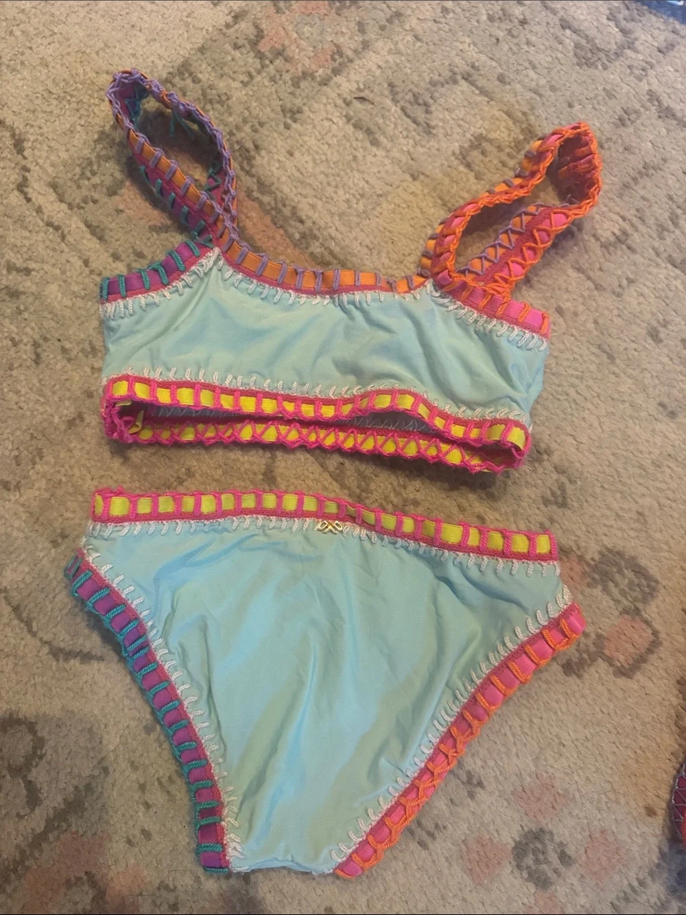 Pilyq two piece